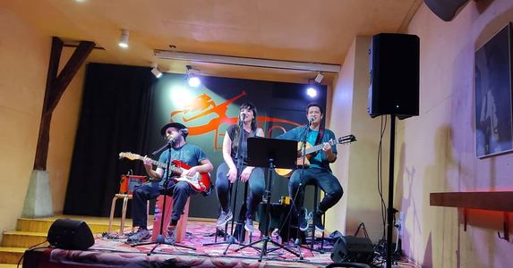 menu2tres presta servicio en la subcategoría de Grupos de Rock y Pop en Vizcaya