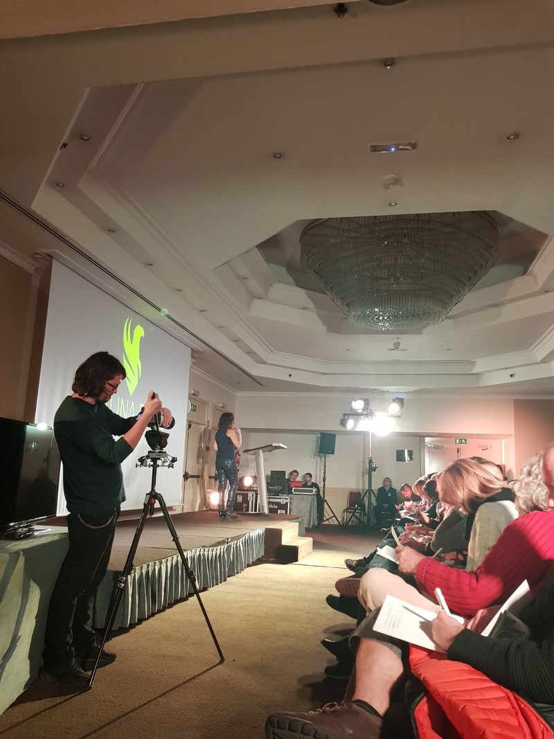 Luxury Training presta servicio en la subcategoría de  en 