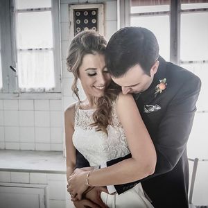 Roteda y Balegno Fotógrafos presta servicio en la subcategoría de Fotógrafos de bodas en Alicante