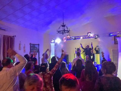 IlusioNando Música Animación presta servicio en la subcategoría de Animadores infantiles en Cádiz