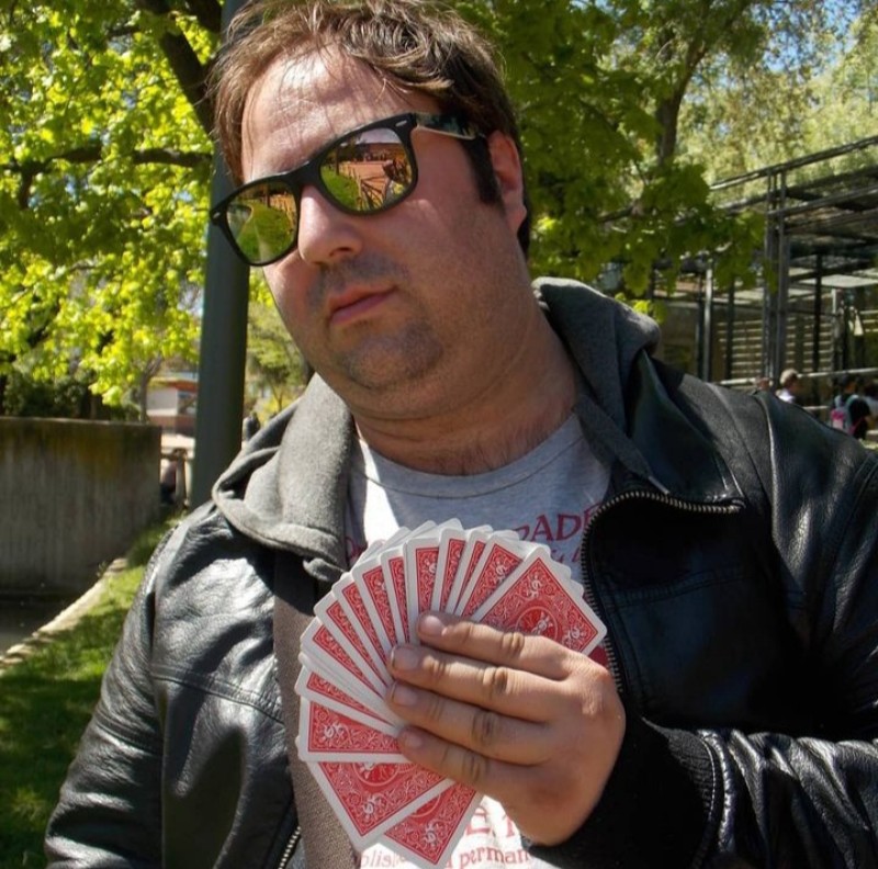 Javi karrol presta servicio en la subcategoría de  en 