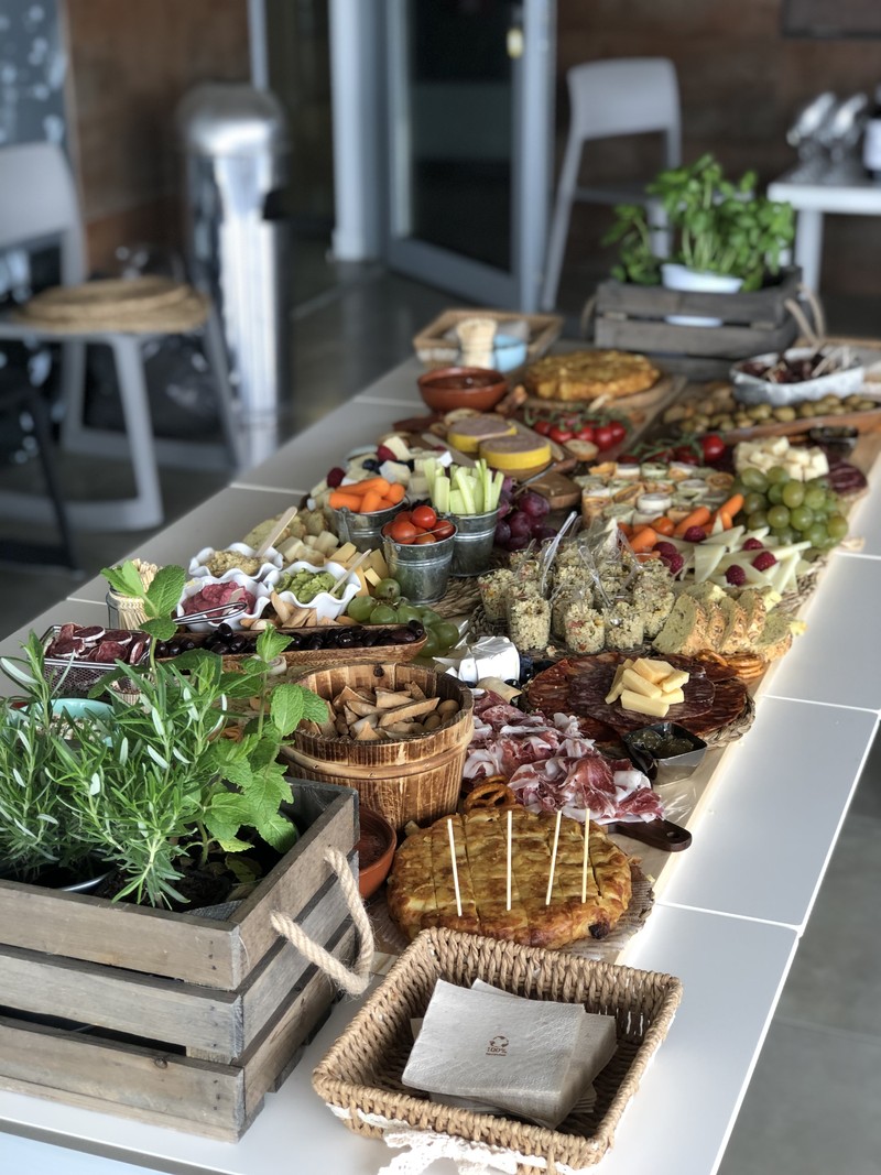 La Dolce Catering / Tu Happy Day Desayunos a domicilio presta servicio en la subcategoría de  en 