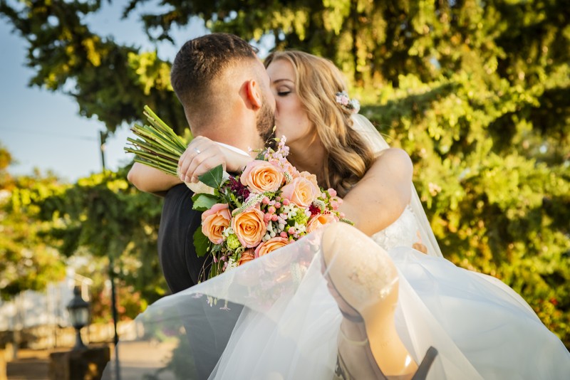 Repor Bodas presta servicio en la subcategoría de  en 