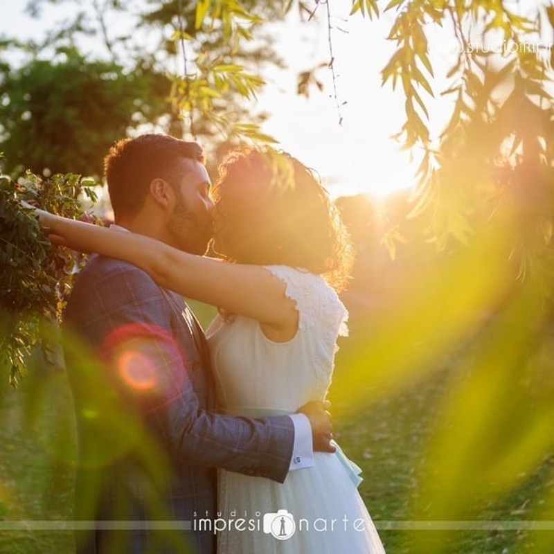 Un Lunes 28 presta servicio en la subcategoría de  en 