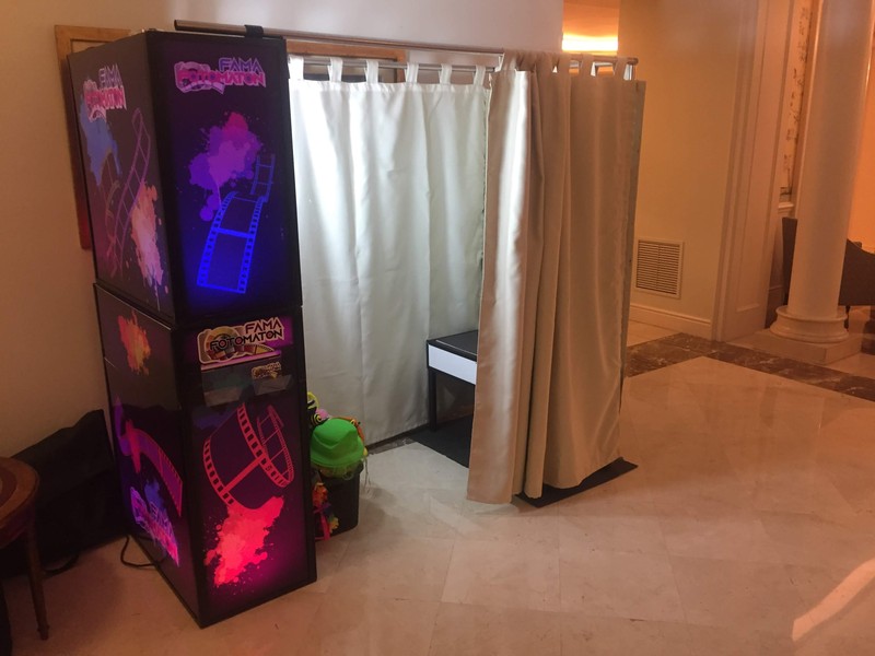 FOTOMATÓN FAMA presta servicio en la subcategoría de  en 