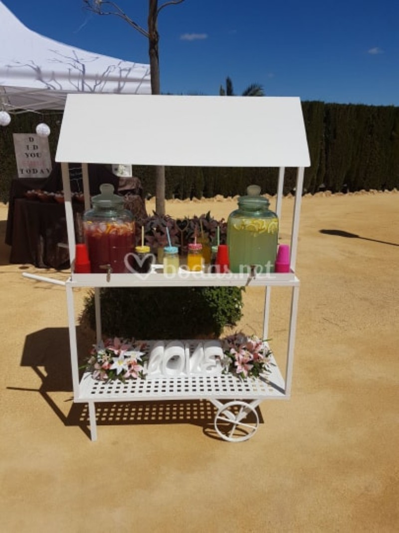 Catering José Román presta servicio en la subcategoría de  en 