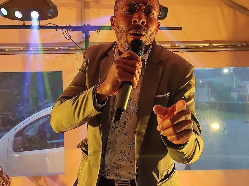 Yeisimusic  presta servicio en la subcategoría de  en 