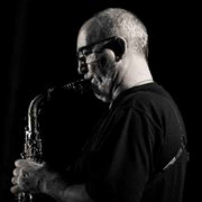 Mario Marcelo Sax presta servicio en la subcategoría de  en 