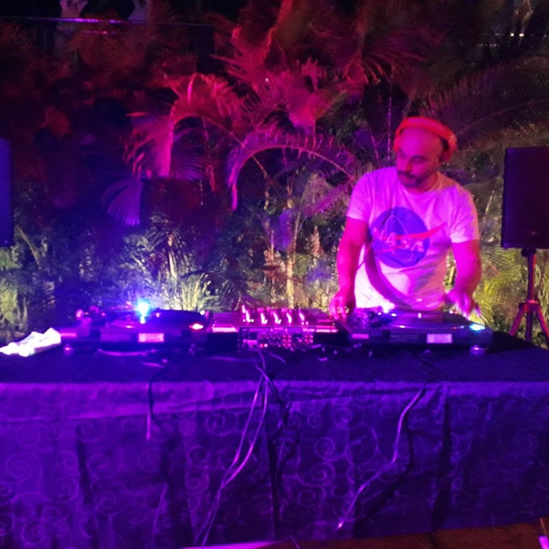 Jesus lopez presta servicio en la subcategoría de  en 