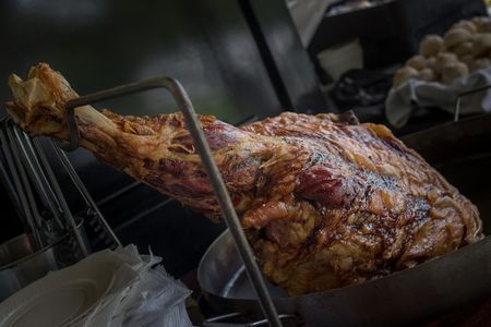 Malevo Brutal Food & Music presta servicio en la subcategoría de Catering fiestas y celebraciones en Alicante