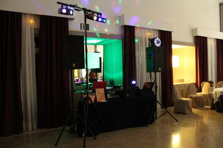 EVENTS DJ presta servicio en la subcategoría de Djs en Málaga