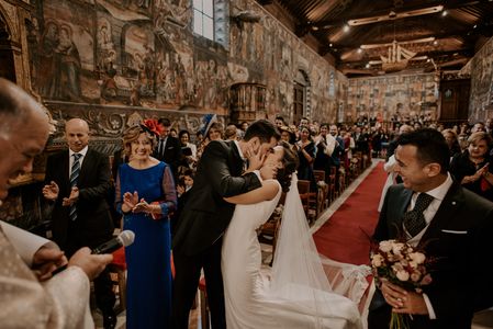 Joaquín Ruiz Fotografía presta servicio en la subcategoría de Fotógrafos de bodas en Murcia