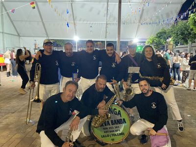 Charanga New Band presta servicio en la subcategoría de Orquestas, cantantes y grupos en Toledo
