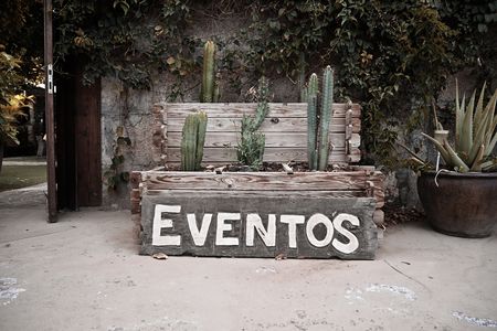 STUDIO8X8 presta servicio en la subcategoría de Fotomatón y Photocall en Santa Cruz de Tenerife