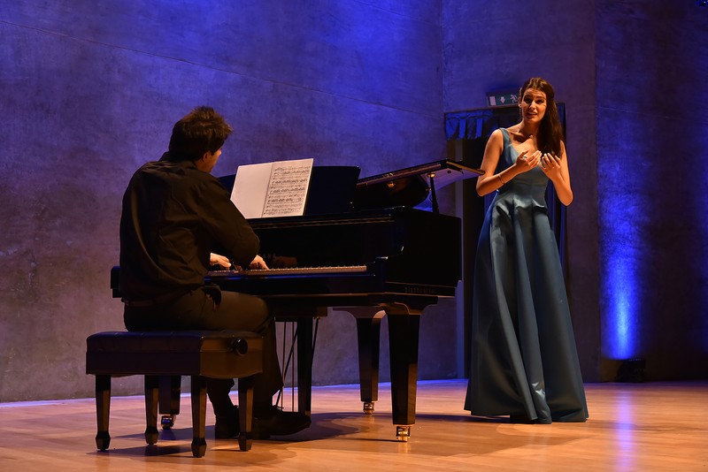 Cantante lírica soprano