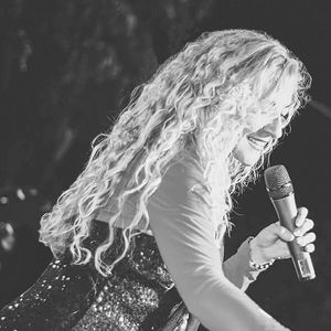 SWEET TABOO presta servicio en la subcategoría de Grupos de Rock y Pop en Barcelona