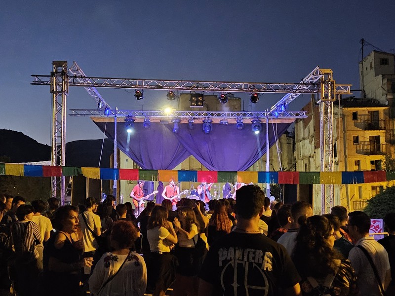 La Noche Sound presta servicio en la subcategoría de  en 