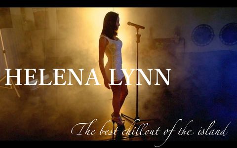 Helena Lynn presta servicio en la subcategoría de Orquestas, cantantes y grupos en Islas Baleares