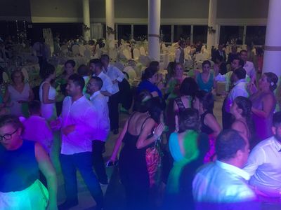 EVENTOS, DJ , BODAS , SONIDO... presta servicio en la subcategoría de Djs en Granada