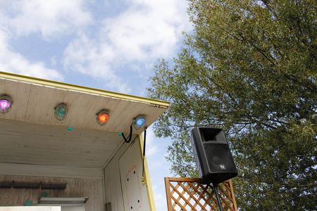 SONORA EVENTS presta servicio en la subcategoría de Djs en Girona