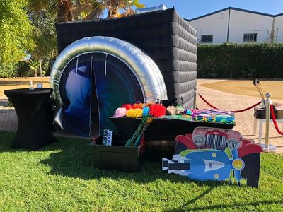 TCB Eventos Musicales presta servicio en la subcategoría de Djs en Sevilla