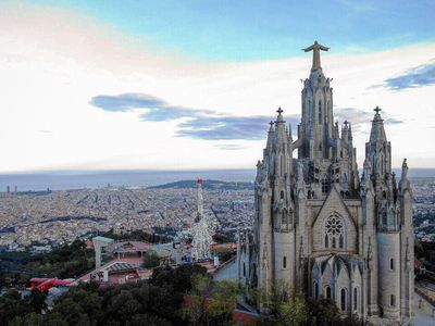 SWP studio presta servicio en la subcategoría de Video y fotografía con drones en Barcelona