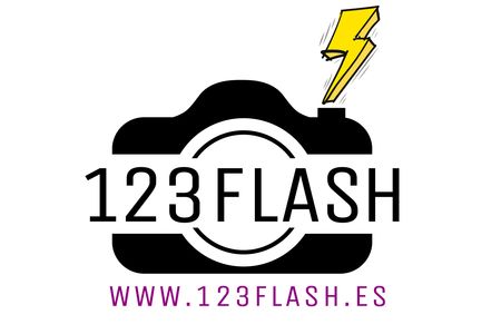 123 Flash - Fotomatón presta servicio en la subcategoría de Fotomatón y Photocall en A Coruña