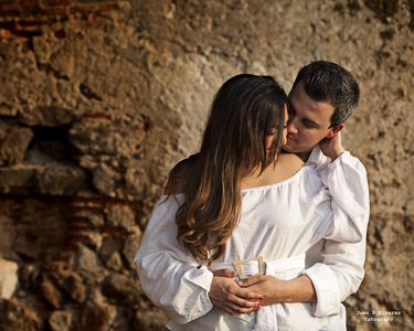 Juan Pedro Álvarez - Fotógrafo presta servicio en la subcategoría de Fotógrafos de bodas en Badajoz