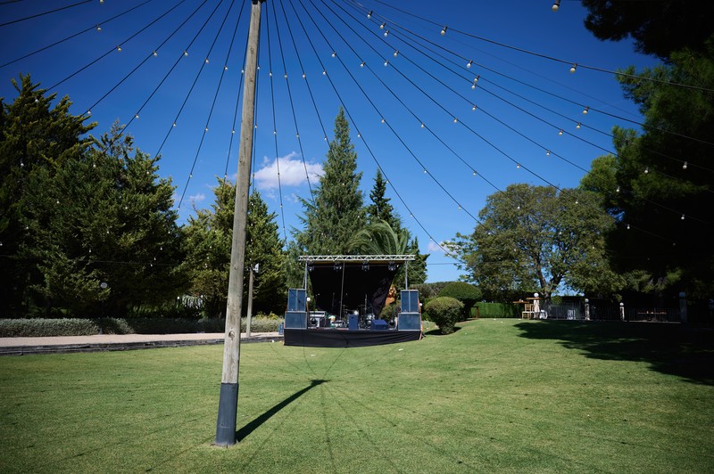 La Noche Sound presta servicio en la subcategoría de  en 