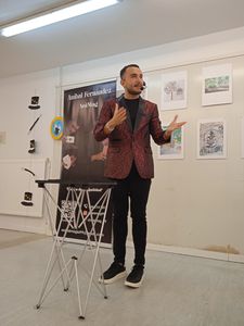 Aníbal Magia presta servicio en la subcategoría de Magos en Barcelona