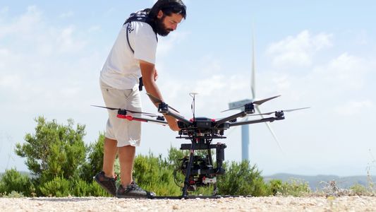 aereal presta servicio en la subcategoría de Video y fotografía con drones en Valencia