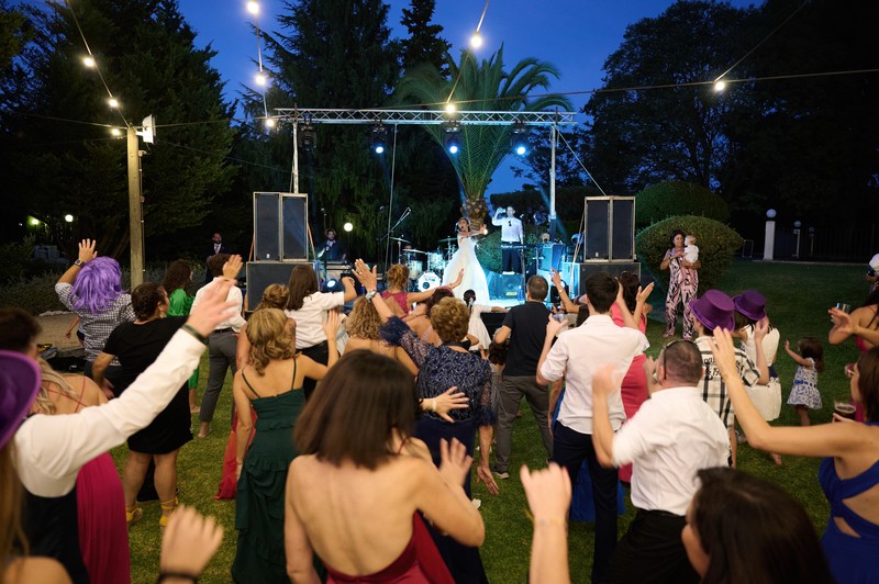 La Noche Sound presta servicio en la subcategoría de  en 