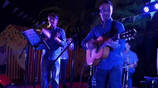 Alquivira Flamenkito presta servicio en la subcategoría de Orquestas, cantantes y grupos en Sevilla