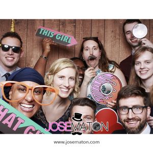 JoseMaton presta servicio en la subcategoría de Fotomatón y Photocall en Murcia