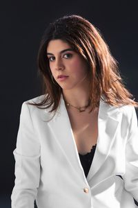 Vocalista y pianista presta servicio en la subcategoría de Orquestas, cantantes y grupos en Madrid