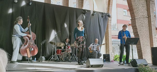 Jumble Sounds presta servicio en la subcategoría de Grupos de Jazz en Barcelona