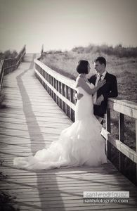 Santy Rodrĺguez presta servicio en la subcategoría de Fotógrafos de bodas en A Coruña