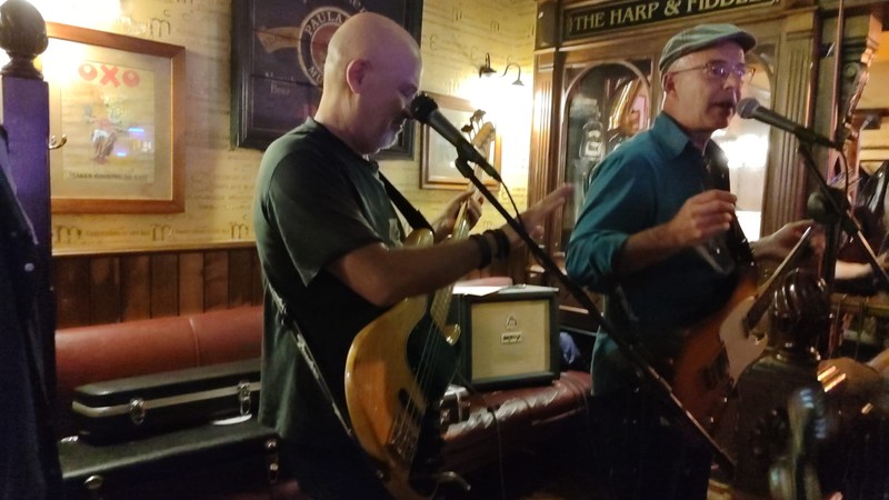 VERSIÓN ESPAÑOLA presta servicio en la subcategoría de  en 