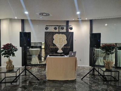 Dj para Bodas y Eventos presta servicio en la subcategoría de Djs en Murcia
