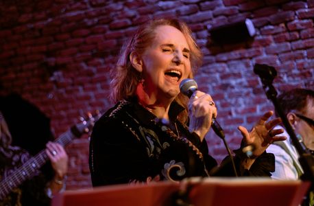 CANTANTE presta servicio en la subcategoría de Grupos de Jazz en Madrid