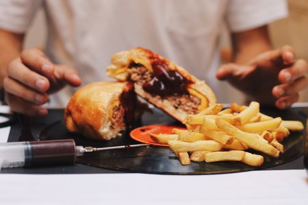 Samana Burguers presta servicio en la subcategoría de Restaurantes para comidas y cenas de empresa en Valencia