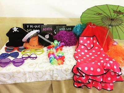 Bodasplus  Eventos presta servicio en la subcategoría de Fotomatón y Photocall en Murcia